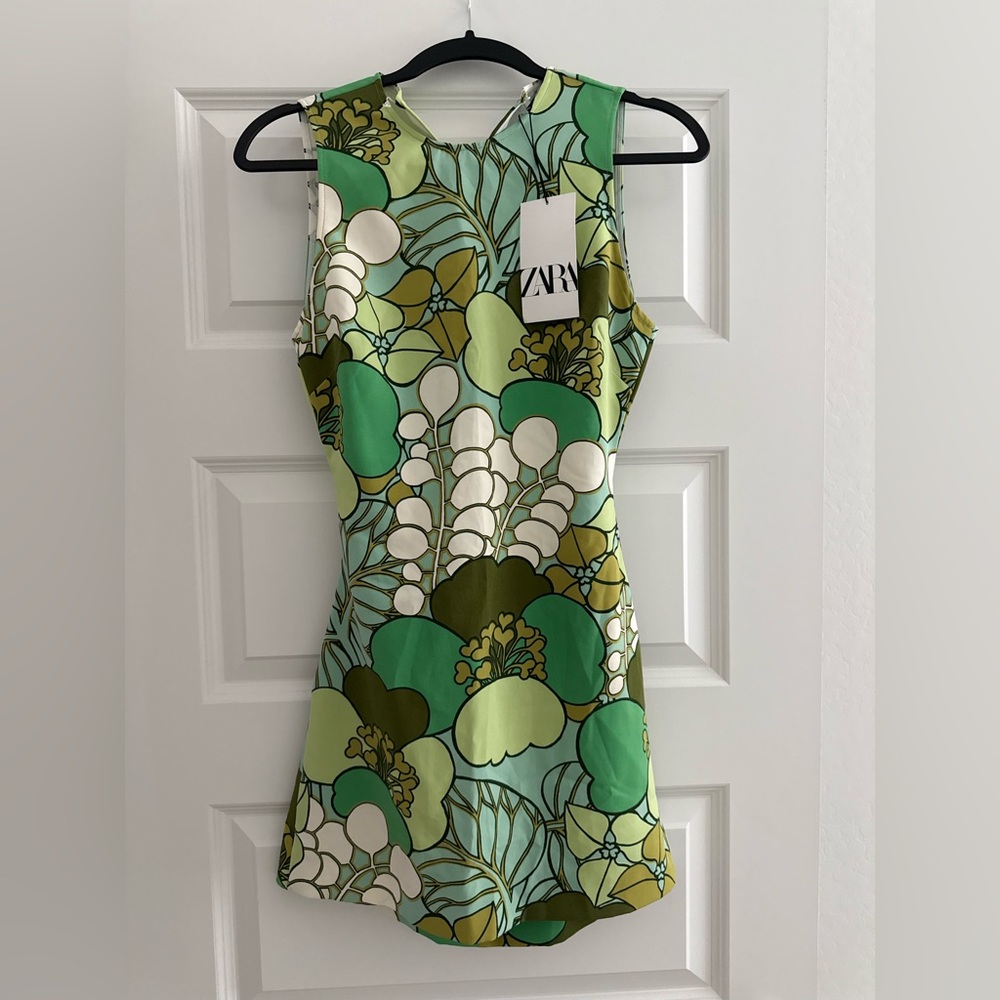 Zara Green Floral Print Sleeveless Dress